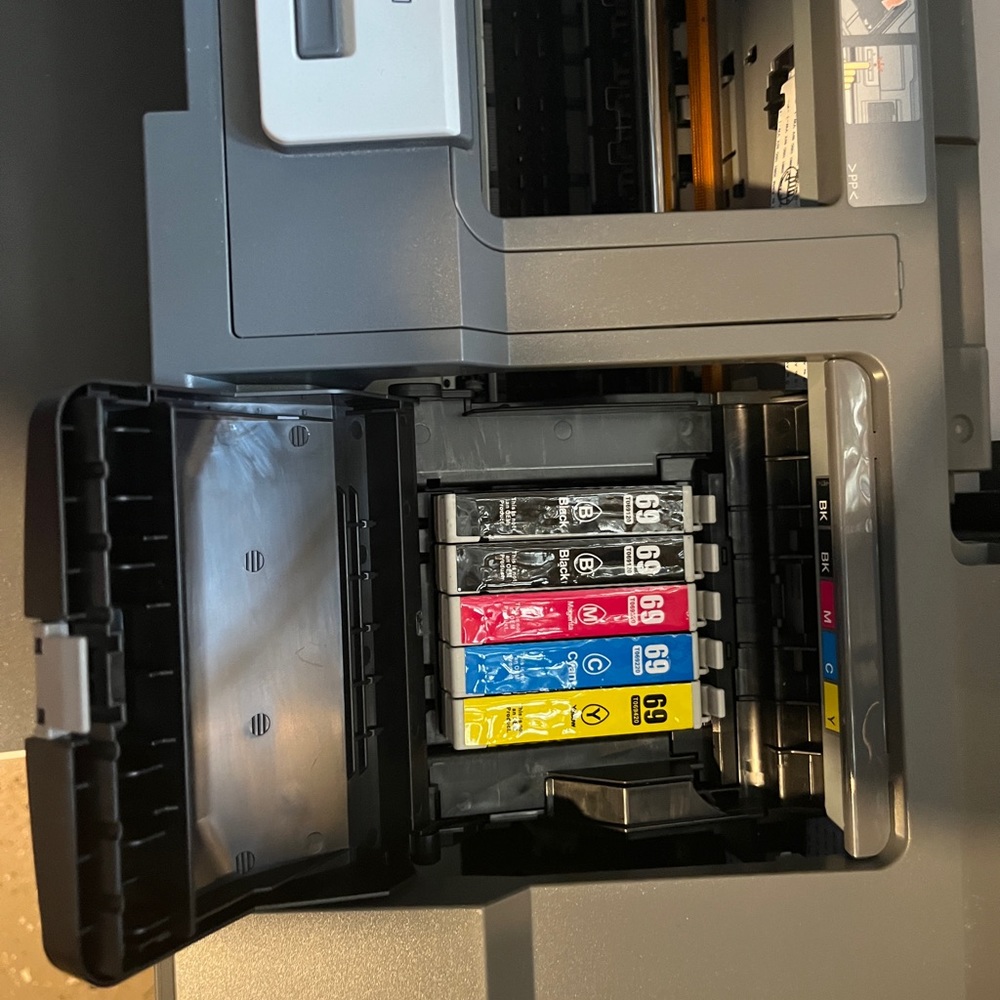 I am selling an epson workforce 1100 wide format printer